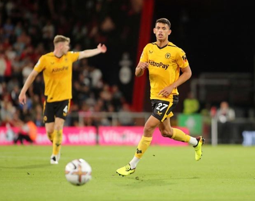 发短后侧身 发短后侧身